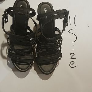 Size 11 womens curfew heel wedges